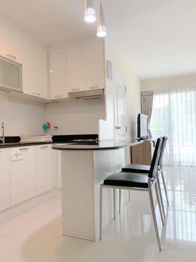 Charming Resident At Ekkamai From Studio Unit Up To 2 Bedroom Apartment Banguecoque Exterior foto